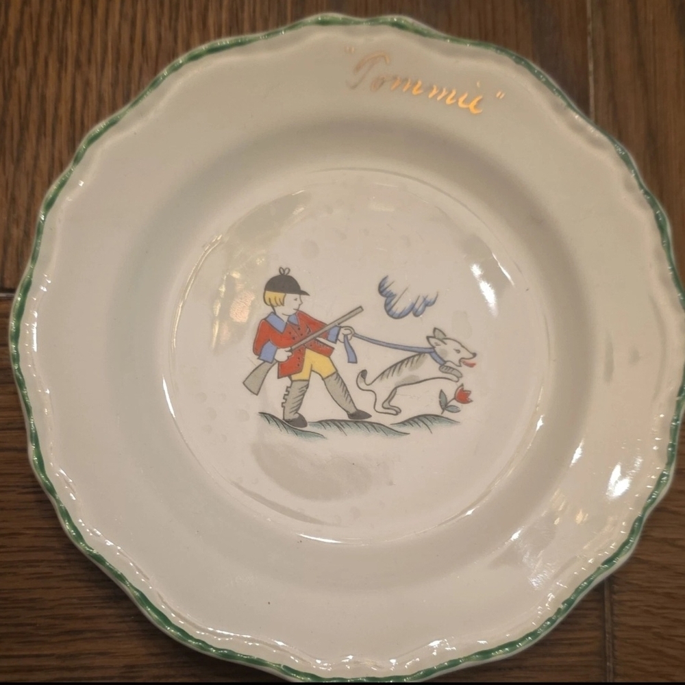 Buffalo Restaurant Ware Childrens Plate Boy w/ Hunting Dog " Tommie"
